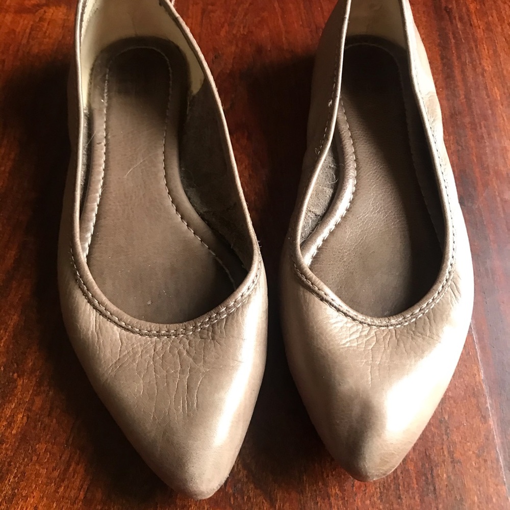 Regina Frye Flats 7.5